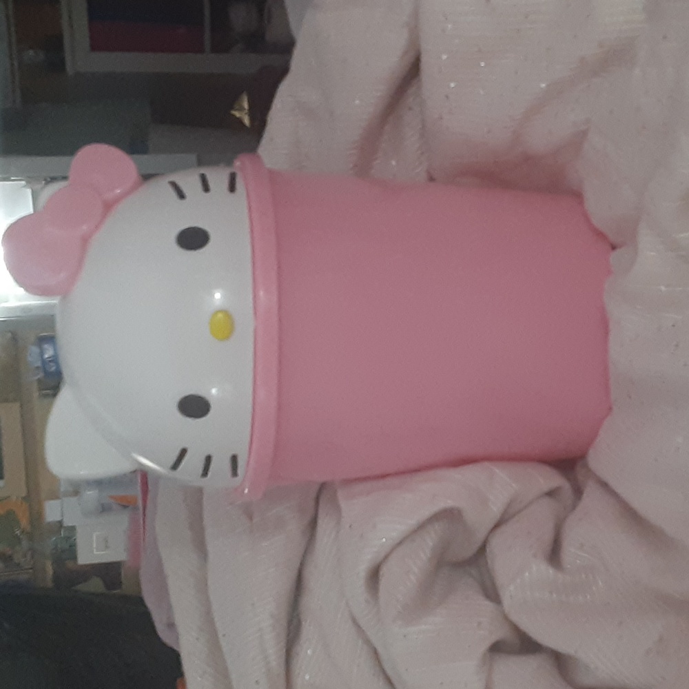 Hello Kitty Garbage/Trash Can - Picture 4 of 8
